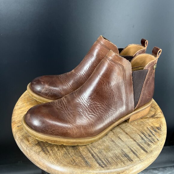 Sofft Bryanne Dark Brown Leather Chelsea Boot - Picture 5 of 10
